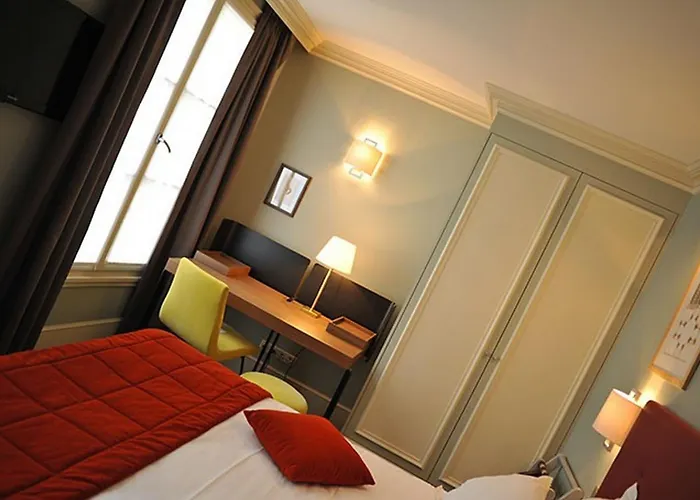 Hotel de L'Universite Paris